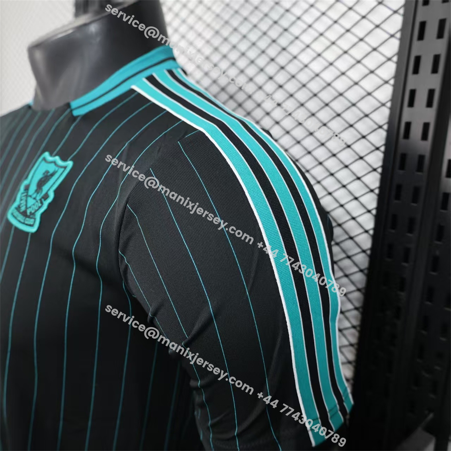 ManixJersey.com | Liver.pool 25-26 Icon Range Travel Special Edition Black Jersey - Player Version -Customize Name, Number and Patch | Worldwide Shipping