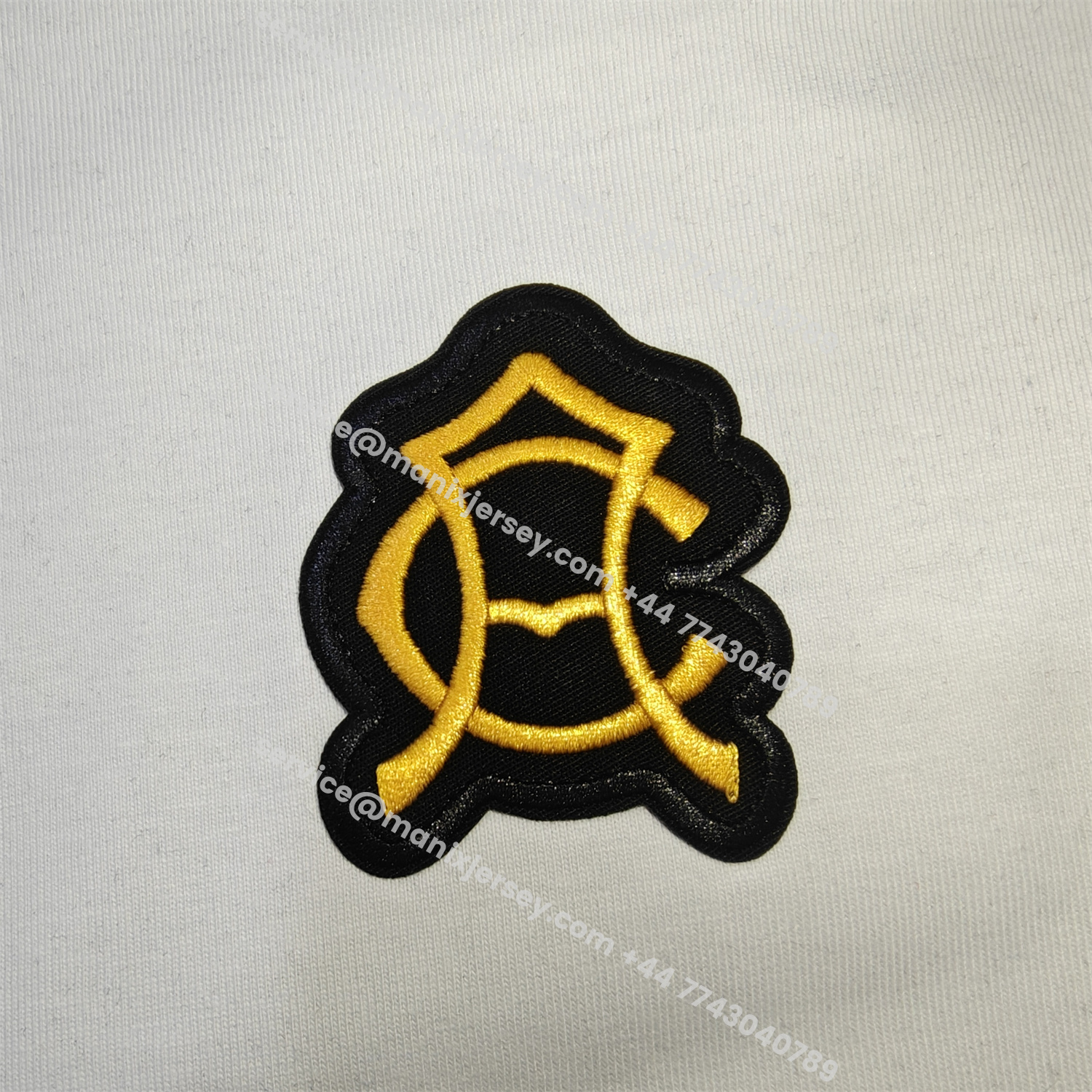 ManixJersey.com | Club América 25-26 Originals Terrace Icon Unisex Pullover Hoodie -Customize Name, Number and Patch | Worldwide Shipping