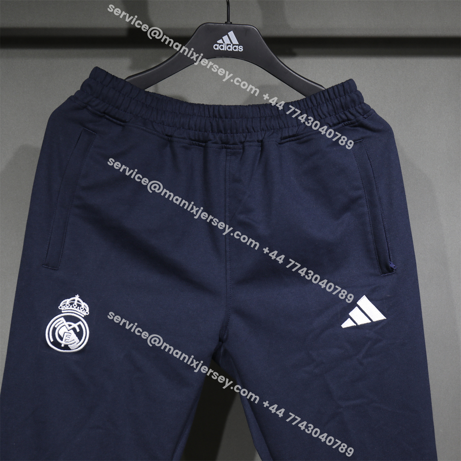 ManixJersey.com | Real Madrid 25-26 Pure Color Training Hoodie Set - Deep Blue Hoodie and Deep Blue Pants -Customize Name, Number and Patch | Worldwide Shipping