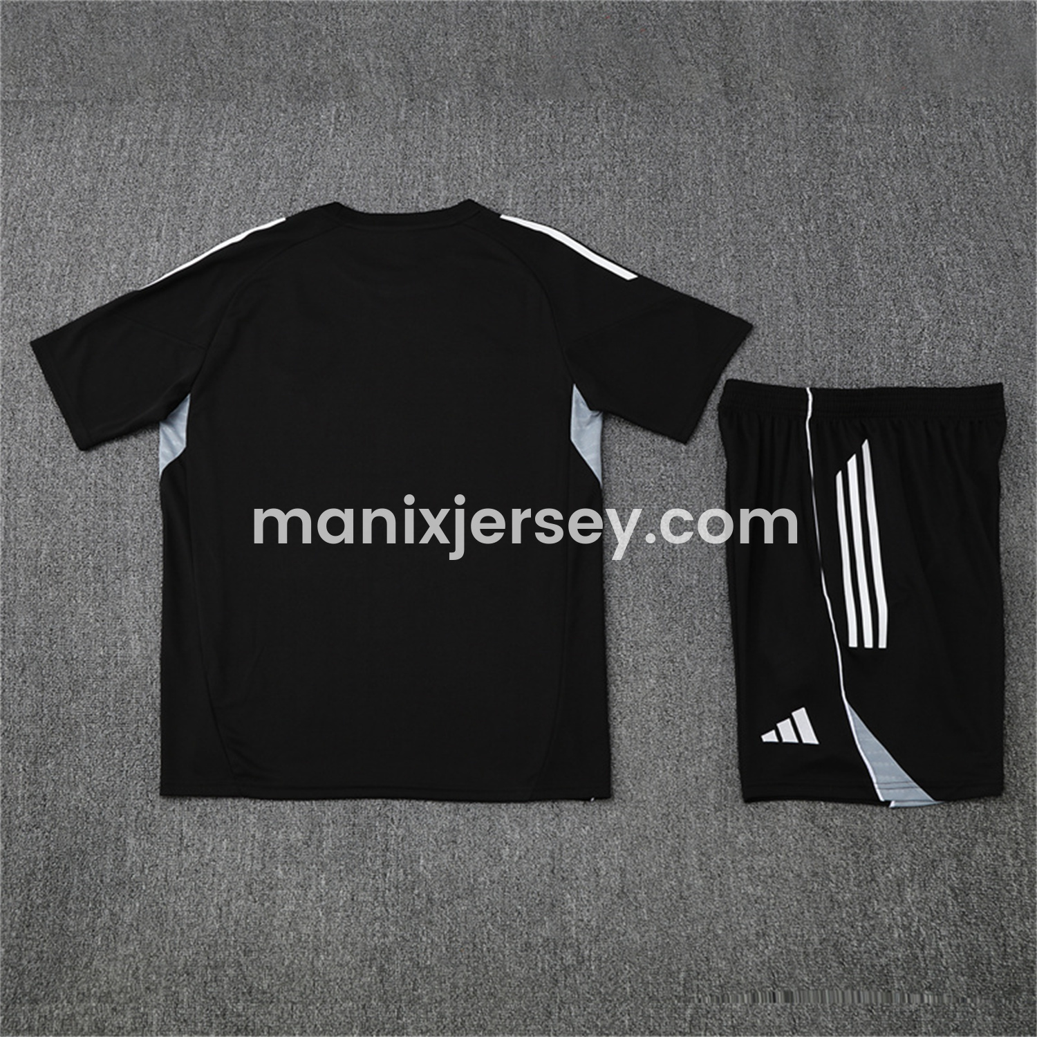 ManixJersey.com | INT M.A.M 25-26 Kids Short-Sleeve Training Set - Black Top and Shorts -Customize Name, Number and Patch | Worldwide Shipping