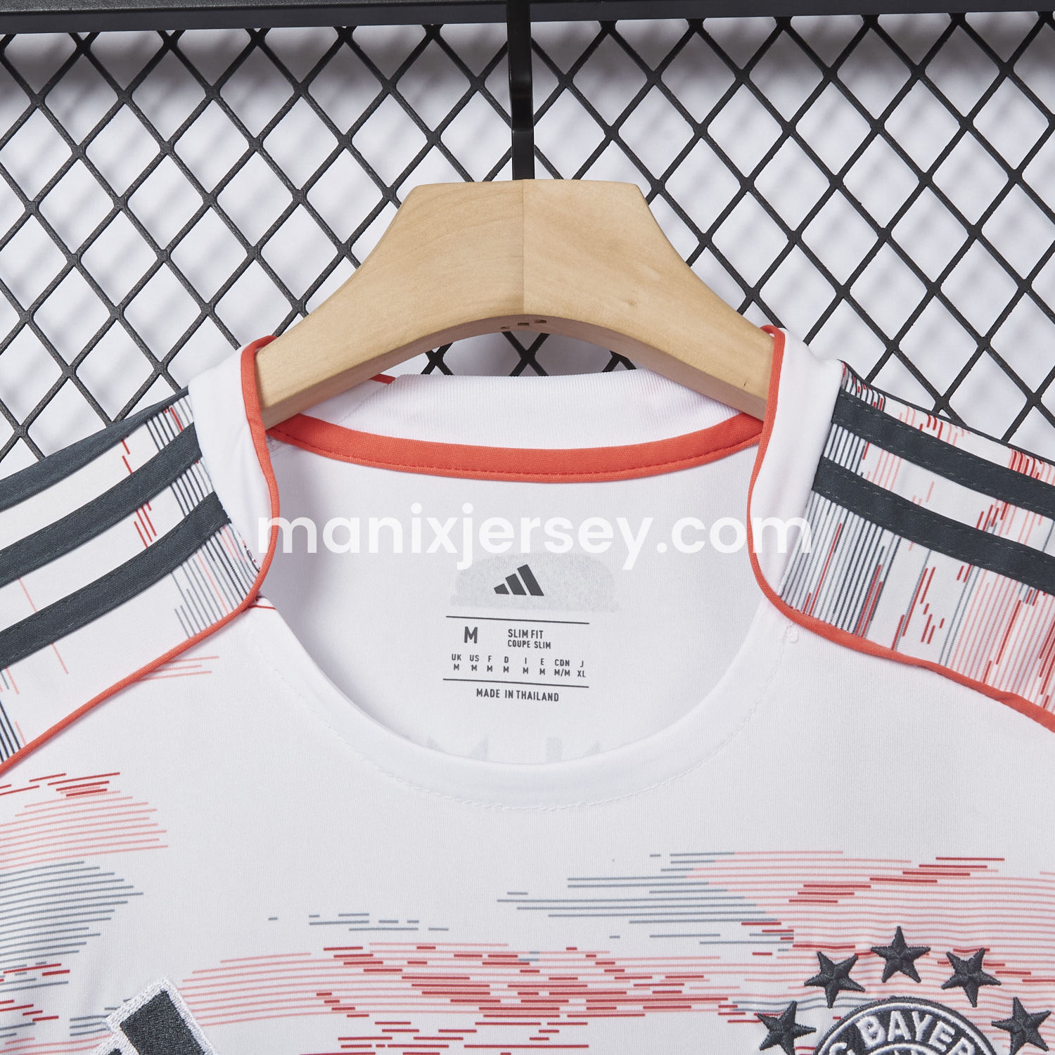 ManixJersey.com | 【MÜLLER 25 Pattern】Bayern Munich 25-26 Away Jersey - Fans Version -Customize Name, Number and Patch | Worldwide Shipping