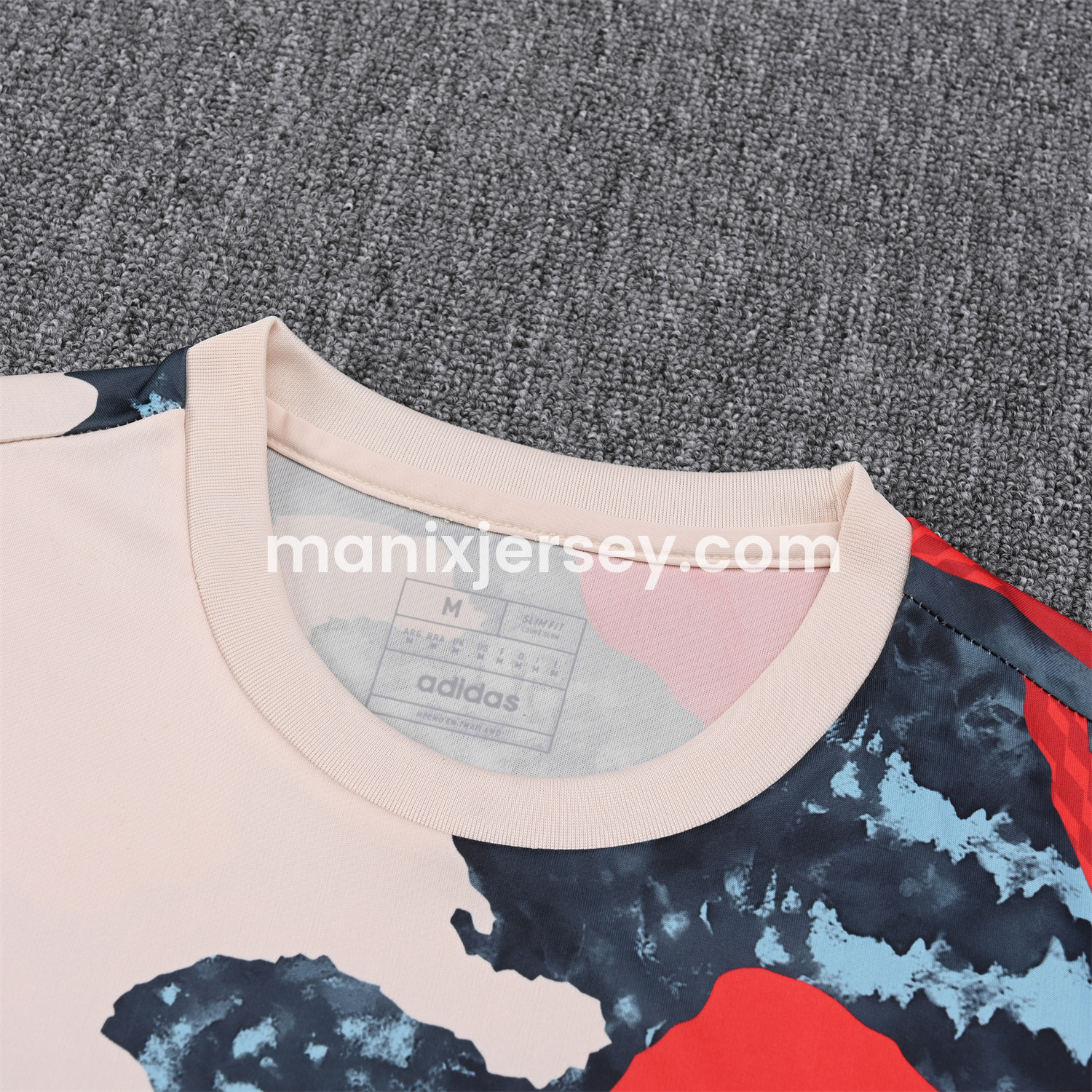 ManixJersey.com | Bayern Munich 24-25 Pre-Match Short-Sleeve Training Set - CamouflageTop & Black Shorts -Customize Name, Number and Patch | Worldwide Shipping