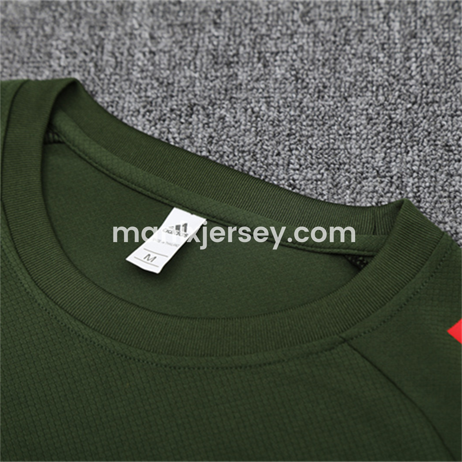 ManixJersey.com | Bayern Munich 25-26 Short-Sleeve Training Set - Green Top & Black shorts -Customize Name, Number and Patch | Worldwide Shipping
