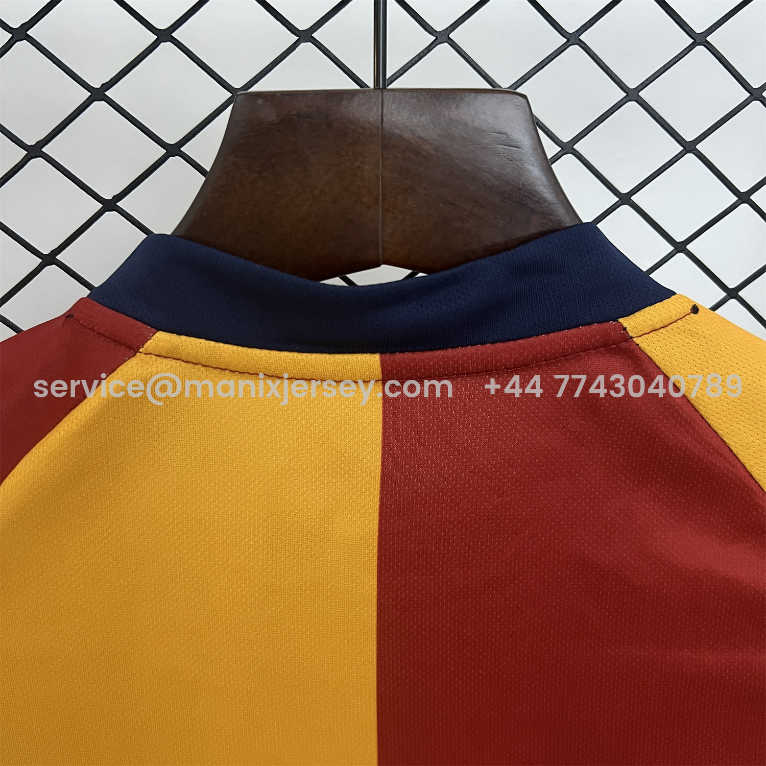 ManixJersey.com | Retro Roma 2001-02 Home Kids Kit -Customize Name, Number and Patch | Worldwide Shipping