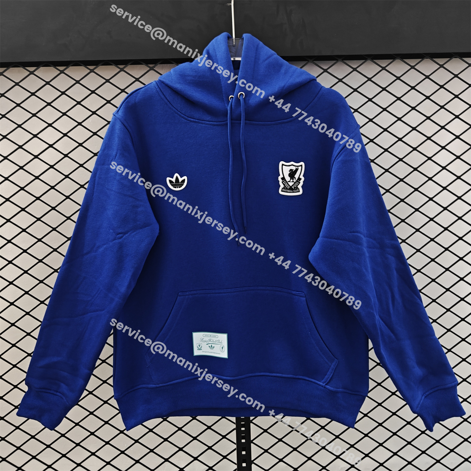 ManixJersey.com | Liver.pool 25-26 Originals Terrace Icon White Team Logo Unisex Pullover Hoodie -Customize Name, Number and Patch | Worldwide Shipping