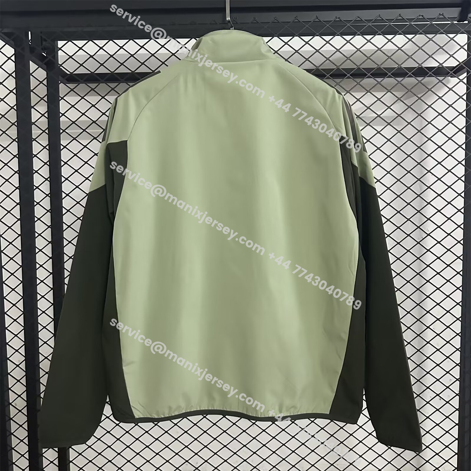 ManixJersey.com | Real Madrid 25-26 Training Windbreaker Jacket - Yellow -Customize Name, Number and Patch | Worldwide Shipping