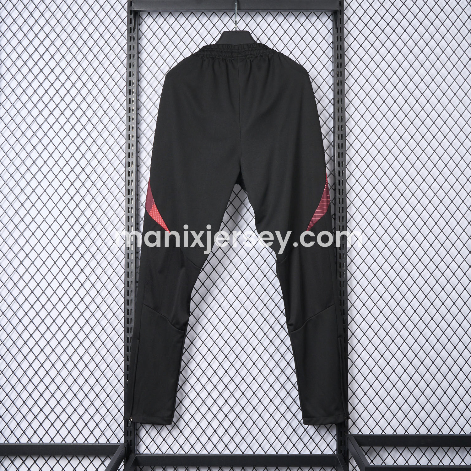 ManixJersey.com | Manchester United 25-26 Black Training Pants - Player Version -Customize Name, Number and Patch | Worldwide Shipping