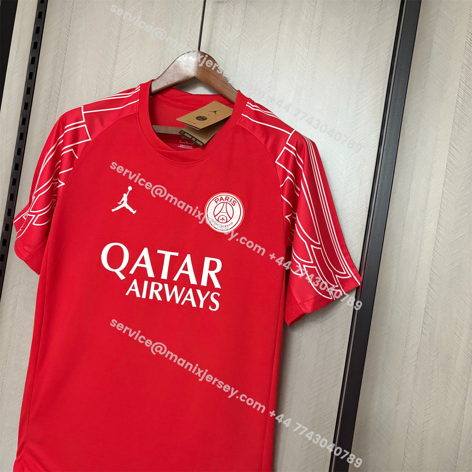 ManixJersey.com | Paris Saint-Germain PSG 25-26 Red Training Jersey - Fans Version -Customize Name, Number and Patch | Worldwide Shipping