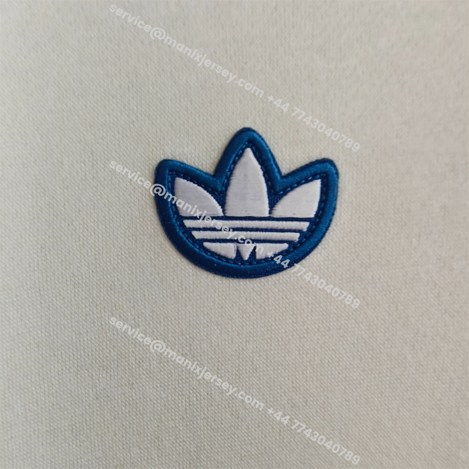 ManixJersey.com | Real Madrid 25-26 Originals Terrace Icon Unisex Pullover Hoodie -Customize Name, Number and Patch | Worldwide Shipping