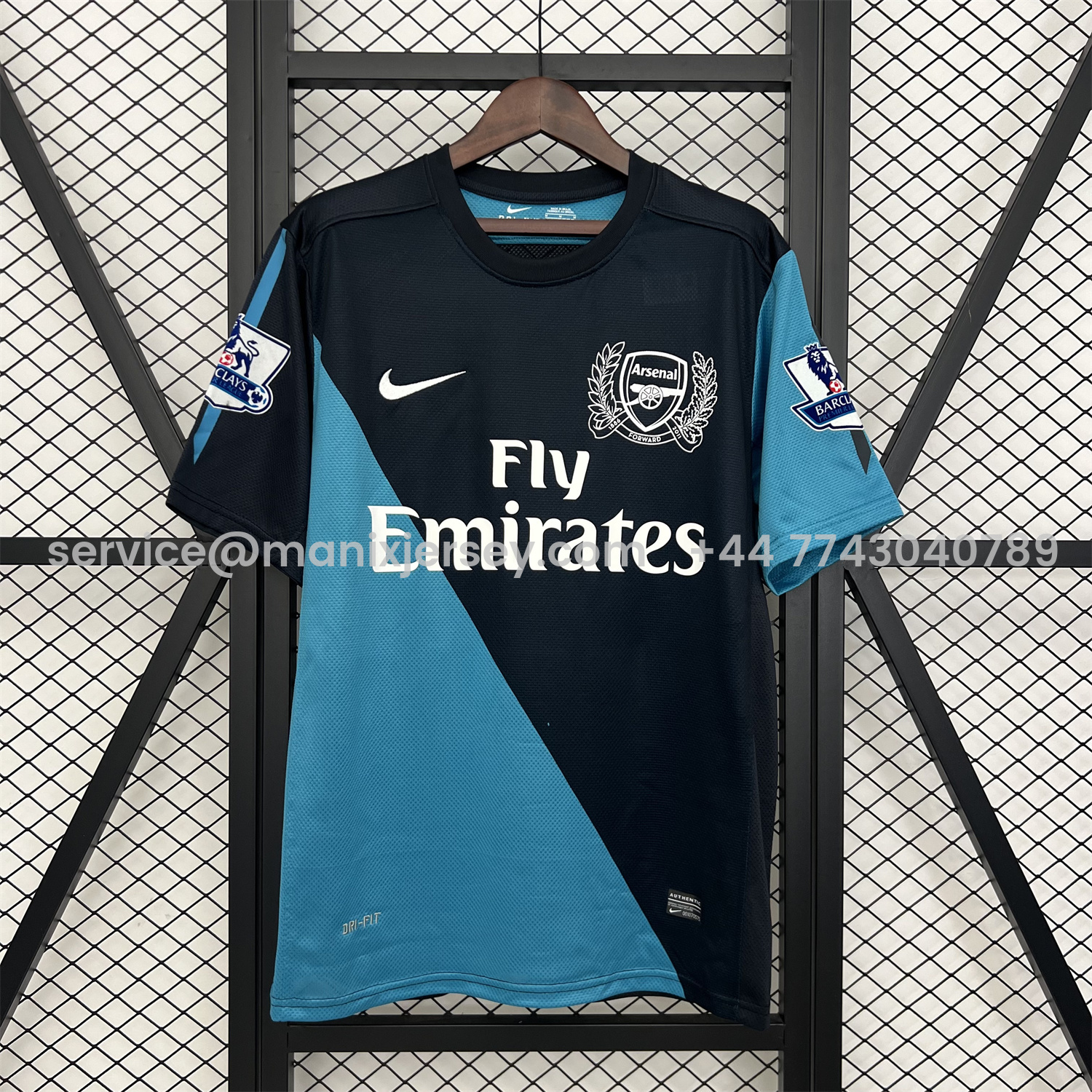 ManixJersey.com | Retro Arsenal 2011-12 Away Jersey -Customize Name, Number and Patch | Worldwide Shipping