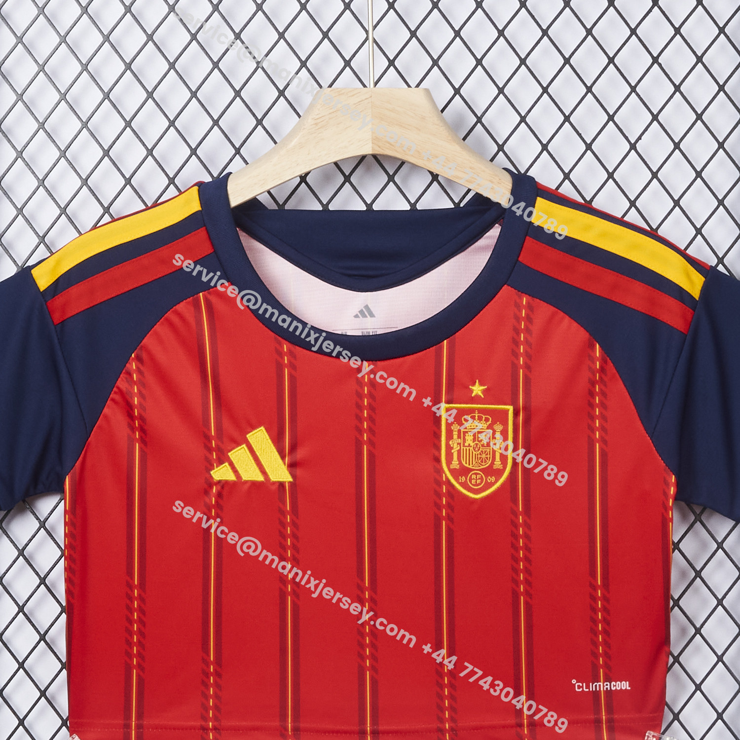 ManixJersey.com | Women's Spain 2026 Home Cropped Jersey -Customize Name, Number and Patch | Worldwide Shipping