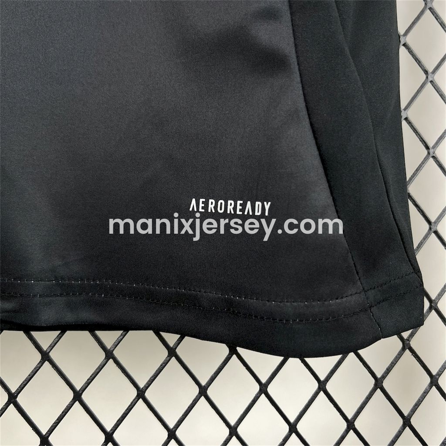 ManixJersey.com | Persas 25-26 Home Jersey - Fans Version -Customize Name, Number and Patch | Worldwide Shipping