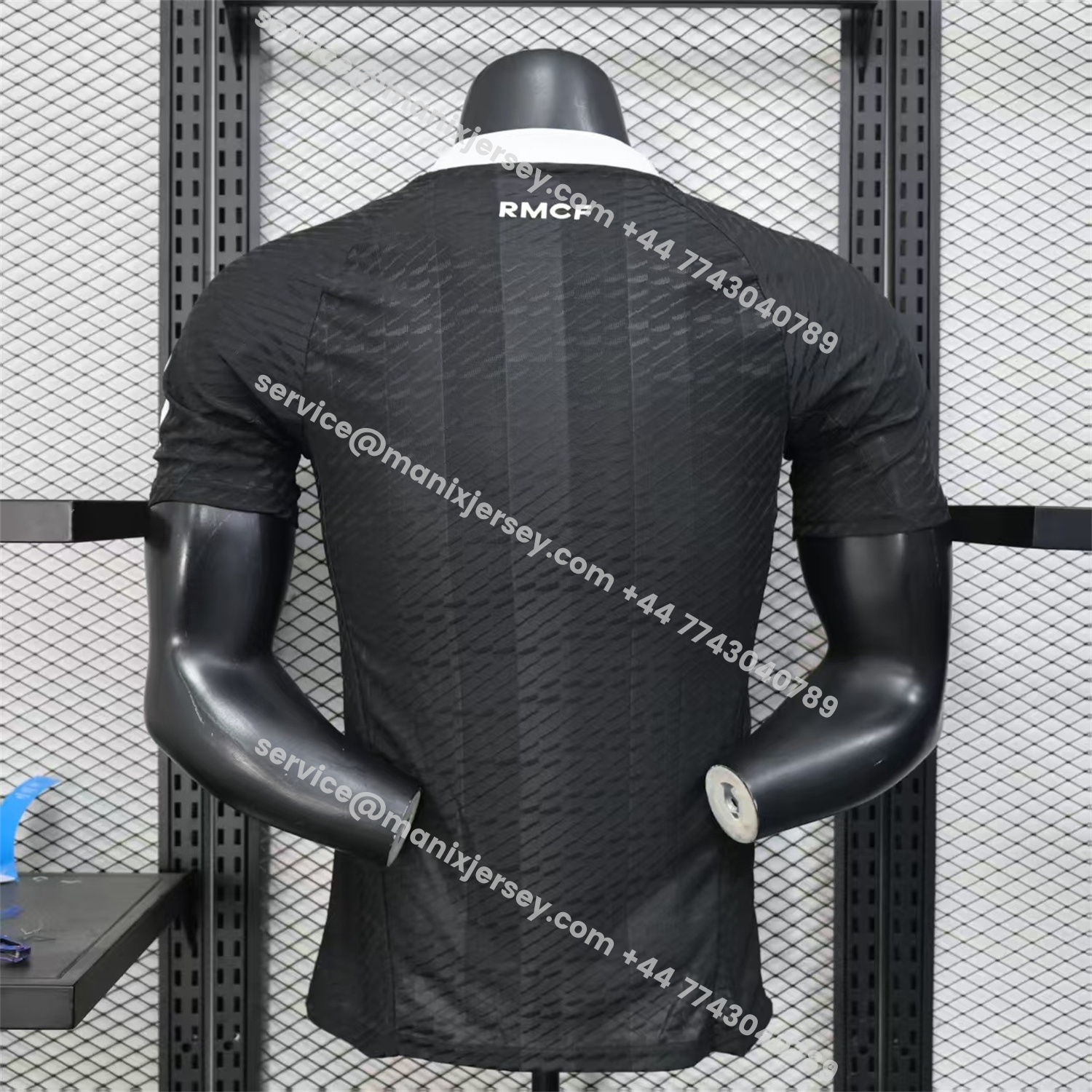 ManixJersey.com | Real Madrid 25-26 Black Terrace Goalkeeper Jersey - Player Version -Customize Name, Number and Patch | Worldwide Shipping