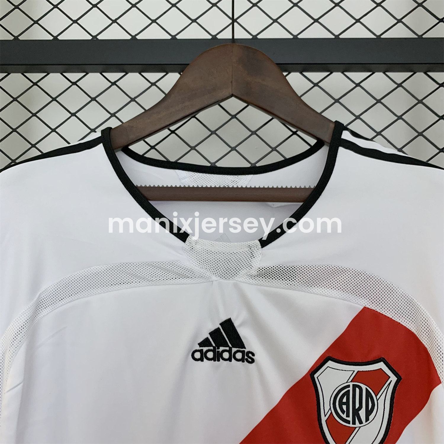 ManixJersey.com | Retro River Plate 2006-07 Home Long Sleeves Jersey -Customize Name, Number and Patch | Worldwide Shipping