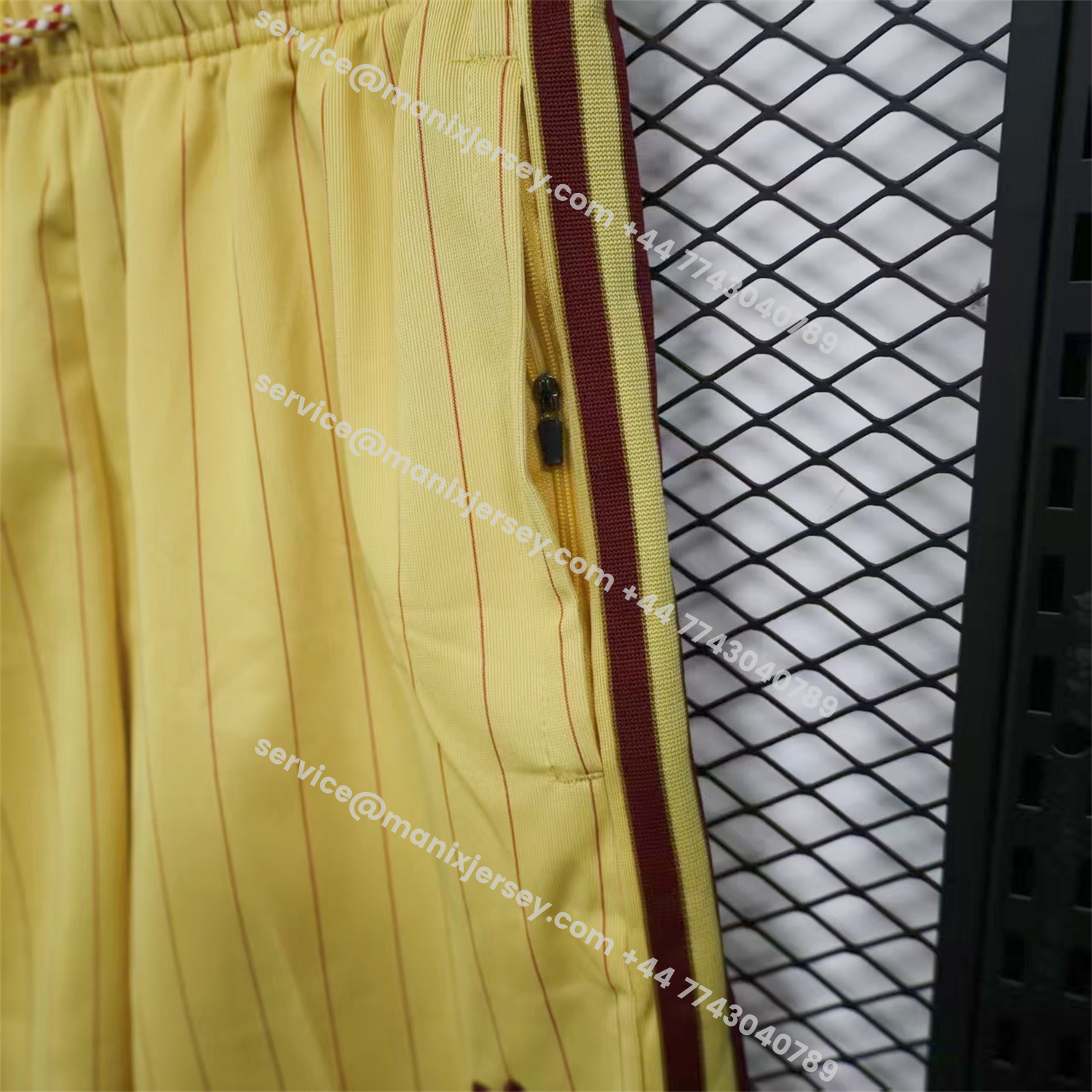 ManixJersey.com | Arsenal 25-26 Trefoil Yellow Travel Shorts - Player Version -Customize Name, Number and Patch | Worldwide Shipping