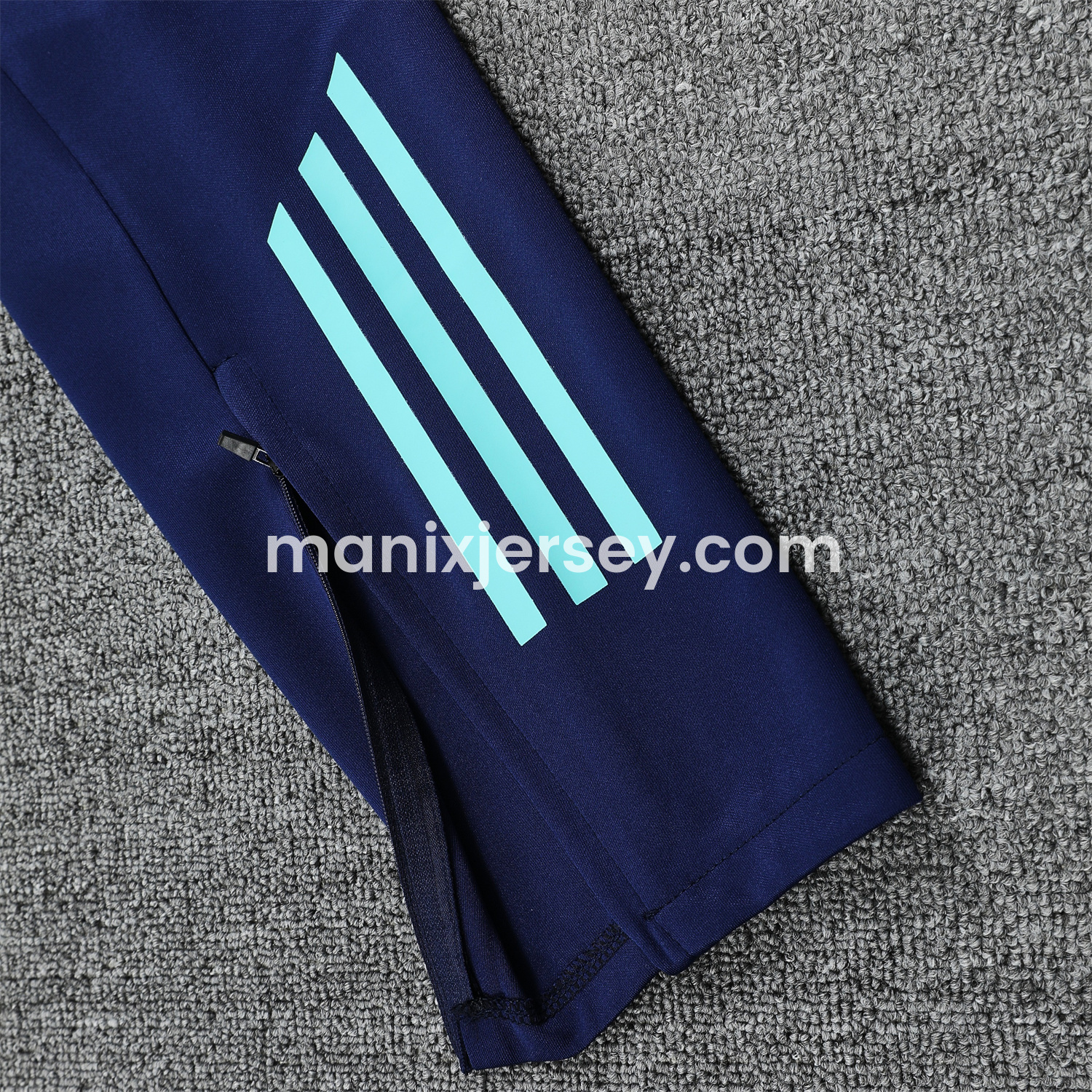 ManixJersey.com | Flamengo 25-26 Traning Hoodie Set - Light Blue With Royal Blue -Customize Name, Number and Patch | Worldwide Shipping