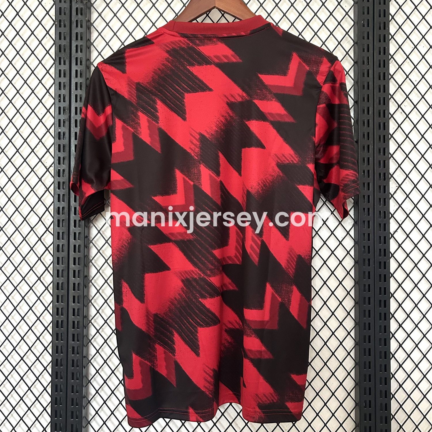 ManixJersey.com | Manchester United 25-26 Red Pre-match Training Jersey - Fans Version -Customize Name, Number and Patch | Worldwide Shipping