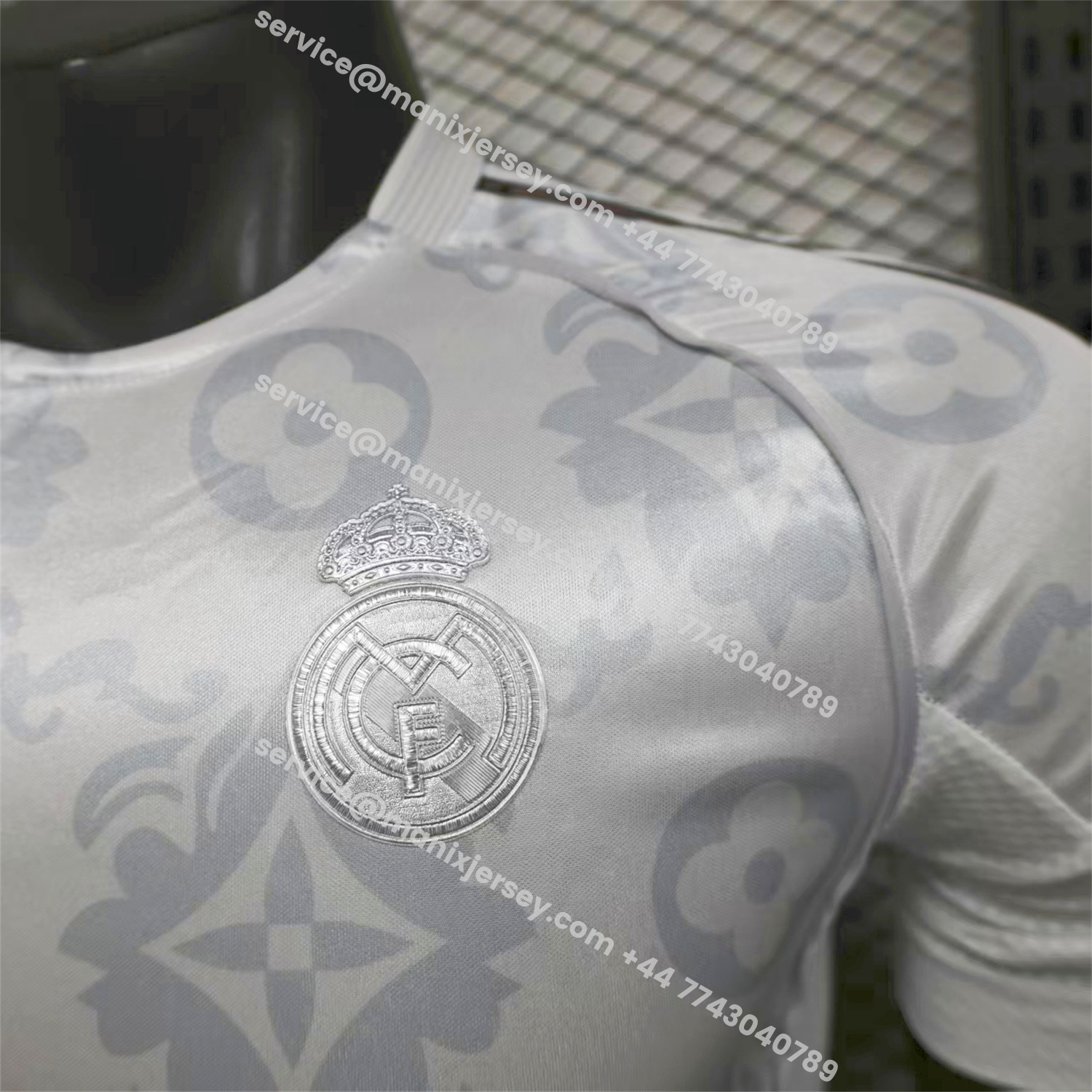 ManixJersey.com | Real Madrid 25-26 Platinum Edition Special Jersey - Player Version -Customize Name, Number and Patch | Worldwide Shipping