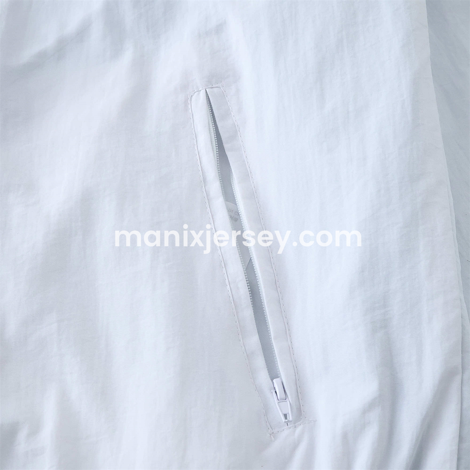 ManixJersey.com | Retro Manchester United 1996 Double Sided Reversible Windbreaker - Blue & Green -Customize Name, Number and Patch | Worldwide Shipping