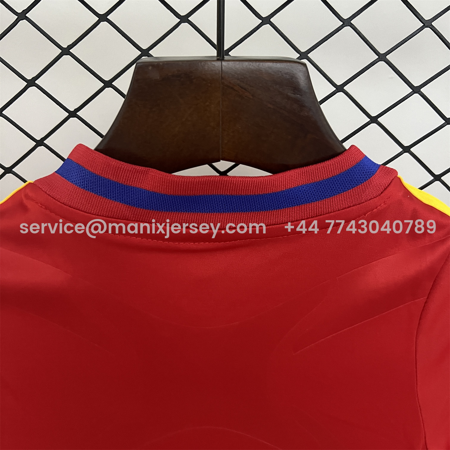 ManixJersey.com | Retro Spain 2010 Home Kids Kit -Customize Name, Number and Patch | Worldwide Shipping