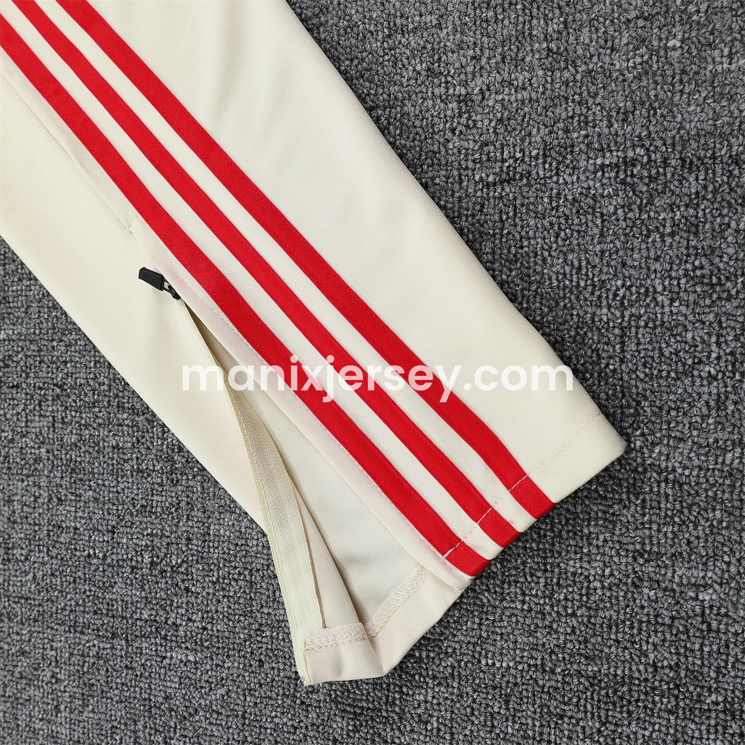 ManixJersey.com | Bayern Munich 24-25 Originals LFSTLR Training Hoodie Set - Beige -Customize Name, Number and Patch | Worldwide Shipping