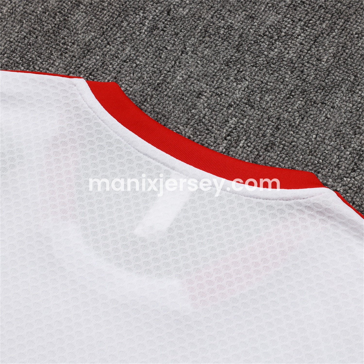 ManixJersey.com | Bayern Munich 2025 125th Anniversary Short-Sleeve Training Set - White Top and Shorts -Customize Name, Number and Patch | Worldwide Shipping