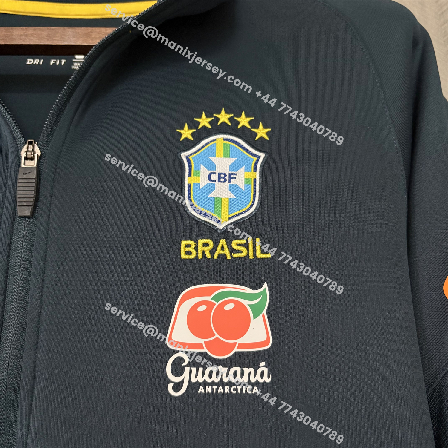 ManixJersey.com | Retro Brazil 2022 Pre-Match Dark Blue Unsponsored Windbreaker -Customize Name, Number and Patch | Worldwide Shipping