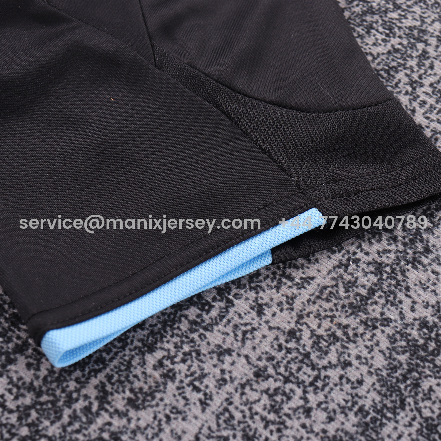 ManixJersey.com | Retro Real Madrid 2009-10 Away Kids Kit -Customize Name, Number and Patch | Worldwide Shipping