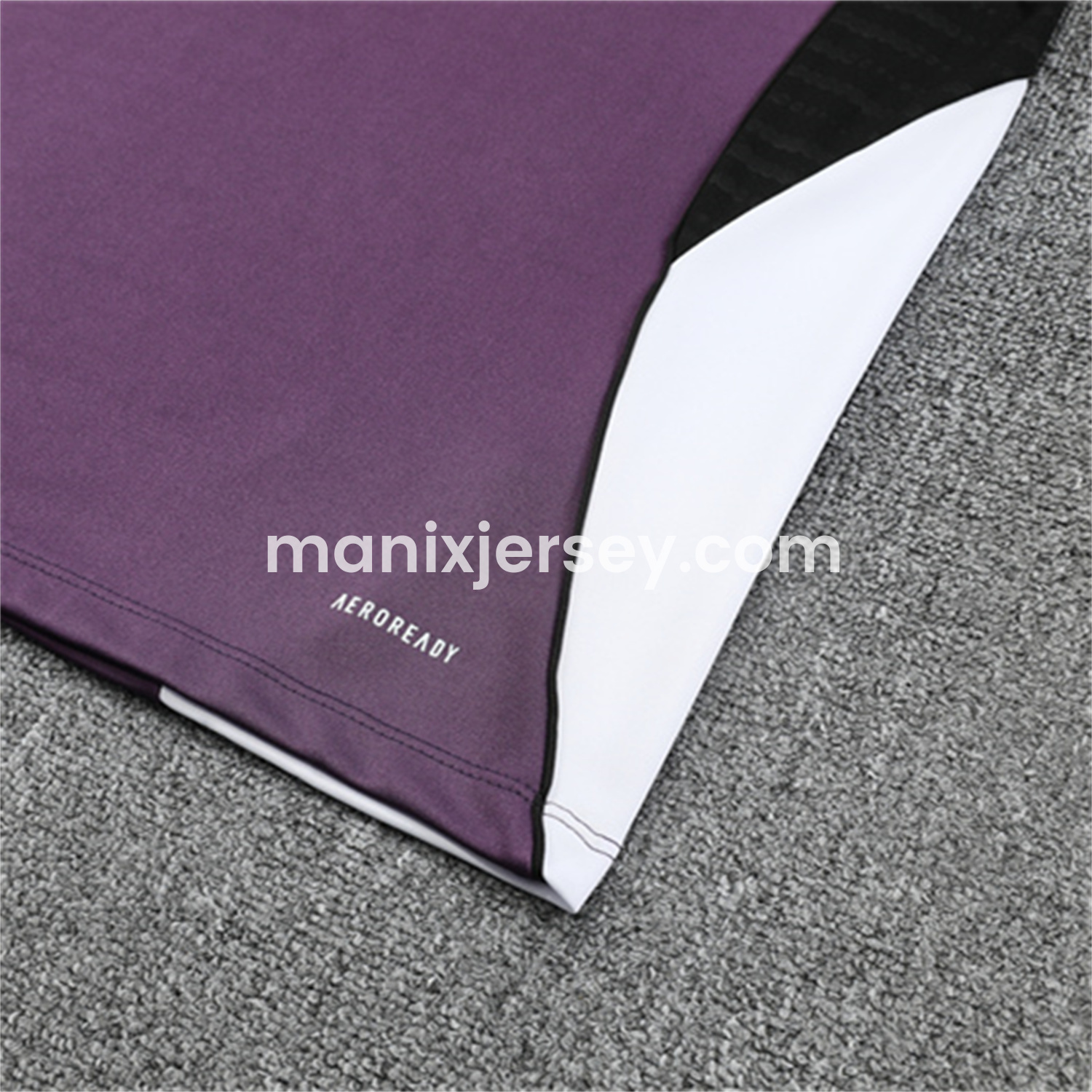 ManixJersey.com | Manchester United 25-26 Long Sleeves Training Set - Purple Top & Black Pants -Customize Name, Number and Patch | Worldwide Shipping