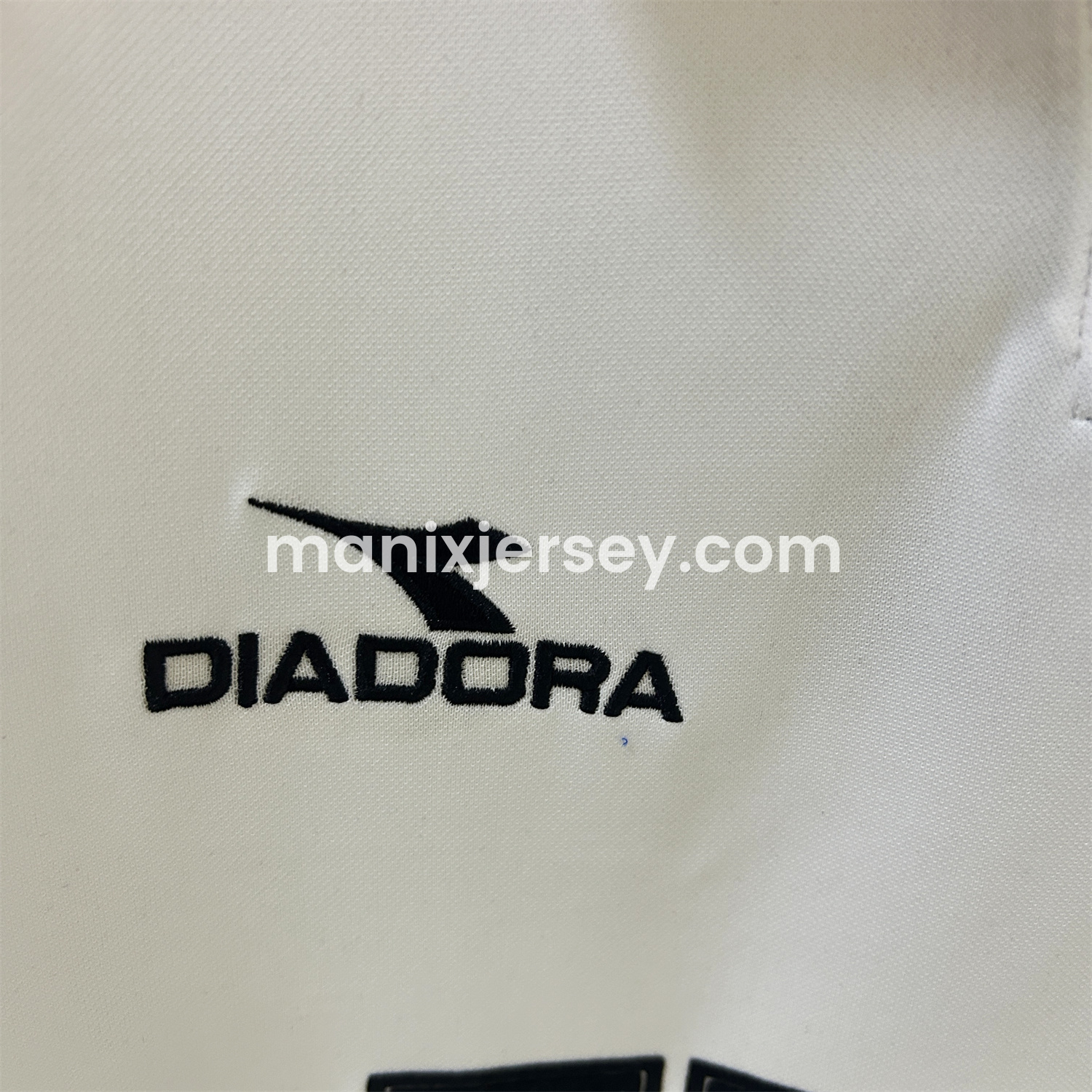 ManixJersey.com | Retro Roma 1998-99 Away Jersey -Customize Name, Number and Patch | Worldwide Shipping