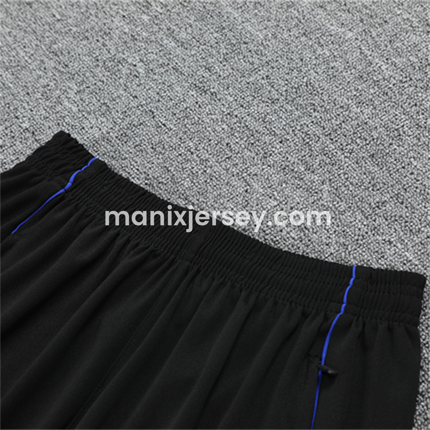 ManixJersey.com | Real Madrid 25-26 Kids Long Sleeve Training Set - White Loong Black Blue Top and Black Pants -Customize Name, Number and Patch | Worldwide Shipping