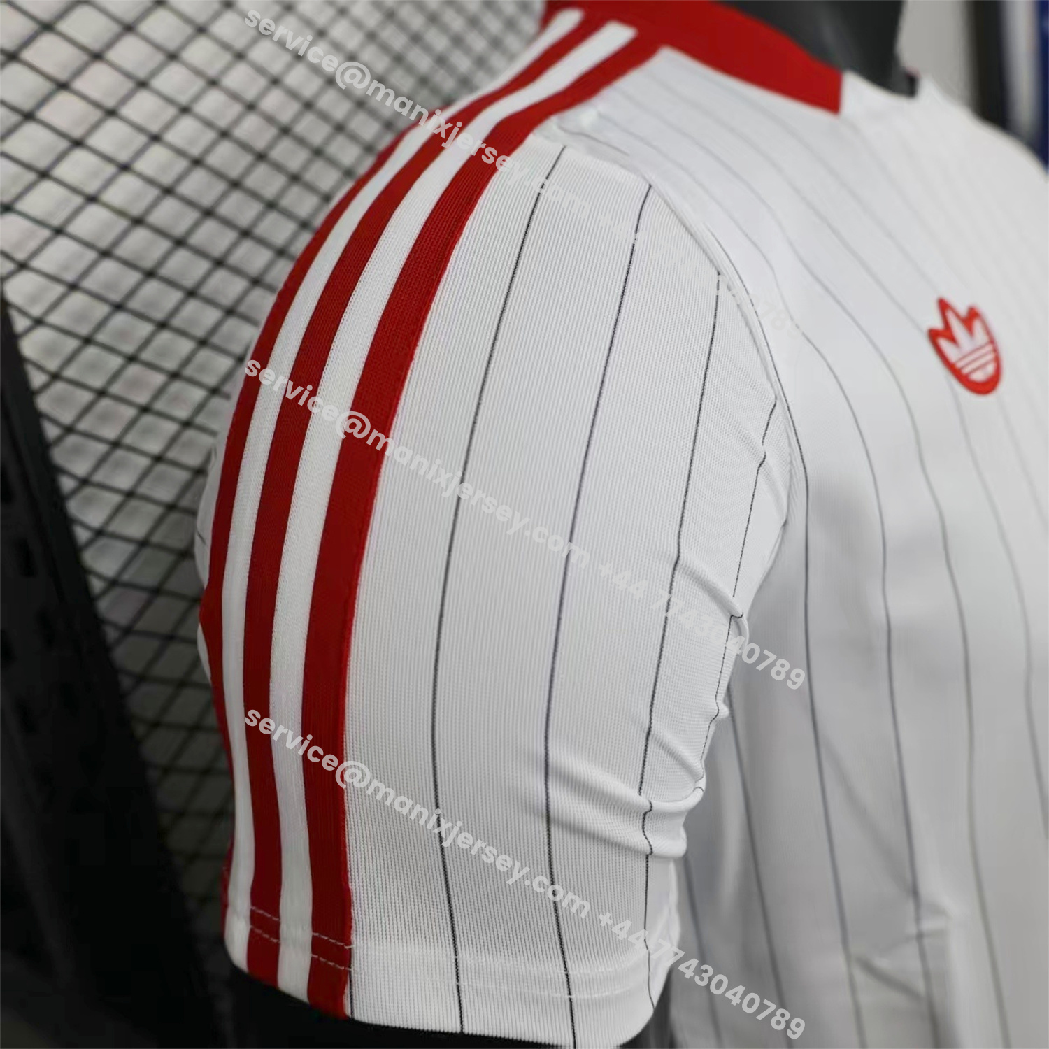 ManixJersey.com | Manchester United 25-26 Icon Travel Special Red Jersey - Player Version -Customize Name, Number and Patch | Worldwide Shipping