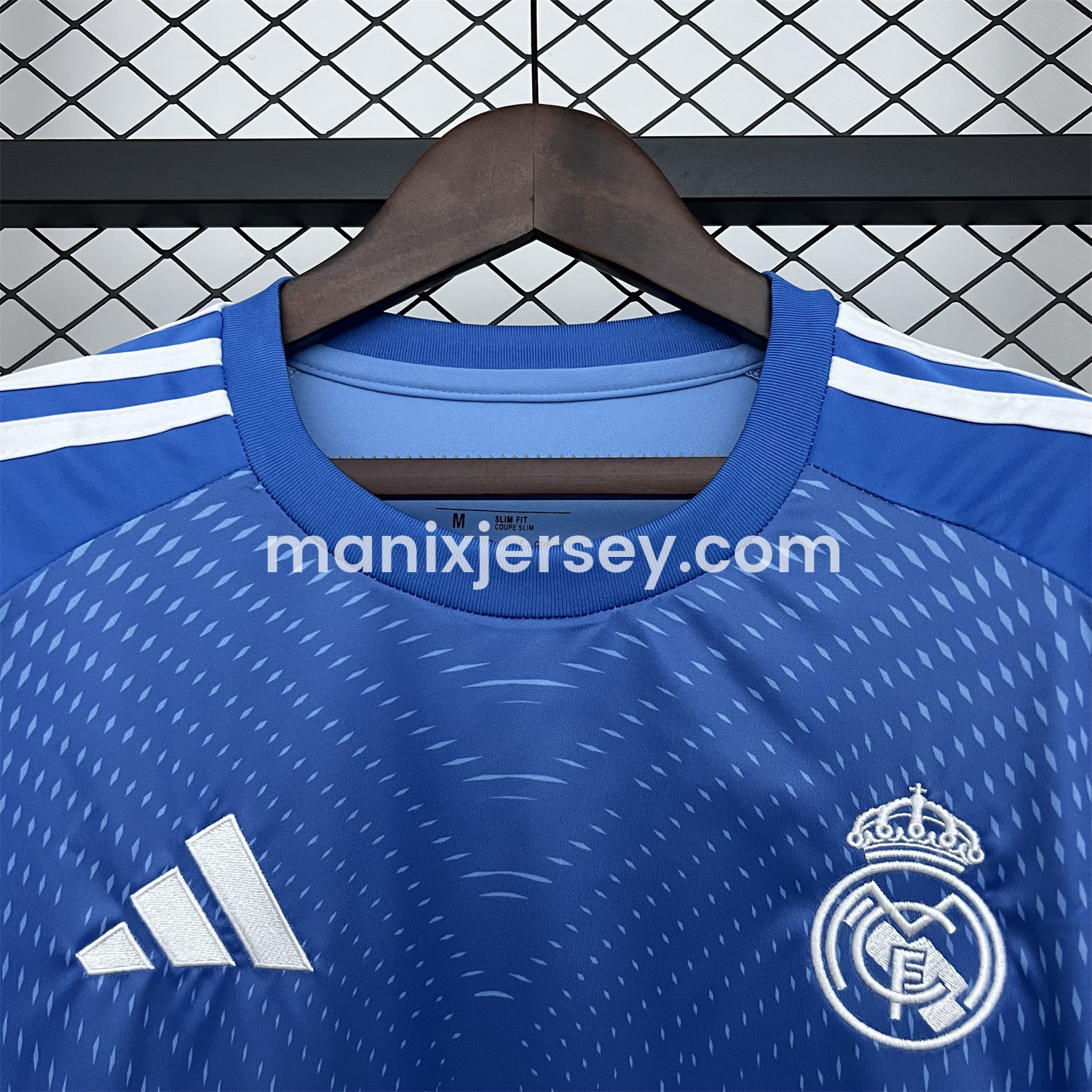 ManixJersey.com | Real Madrid 25-26 Blue Goalkeeper Jersey - Fans Version -Customize Name, Number and Patch | Worldwide Shipping