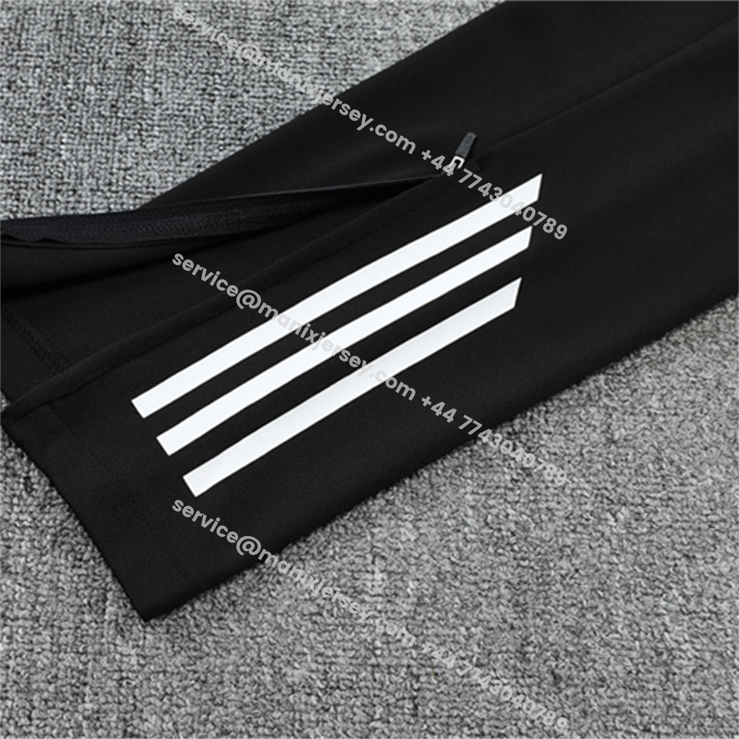 ManixJersey.com | Real Madrid 25-26 Long Sleeve Training Set - White Top & Black Pants -Customize Name, Number and Patch | Worldwide Shipping