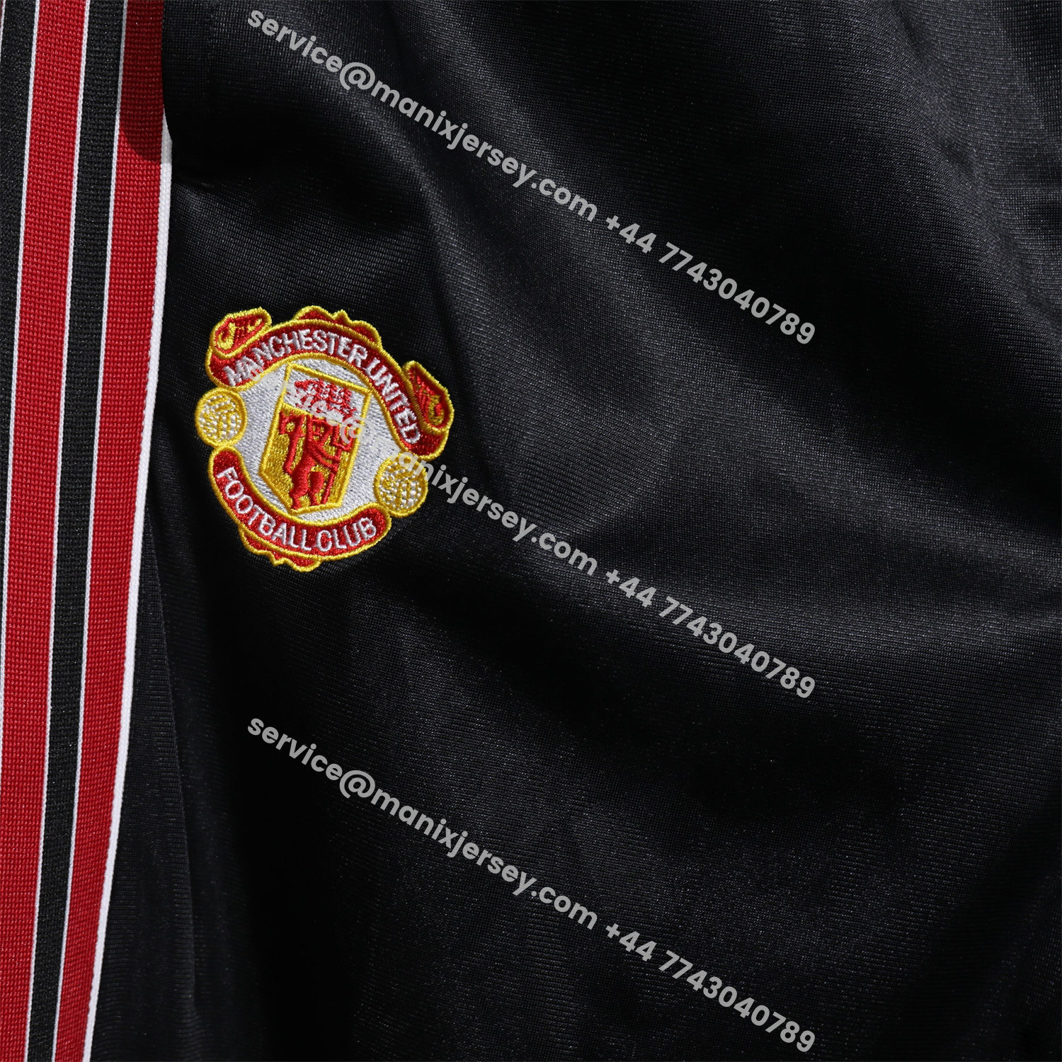 ManixJersey.com | Manchester United 25-26 Training Set - Red Black Top and Black Pants -Customize Name, Number and Patch | Worldwide Shipping