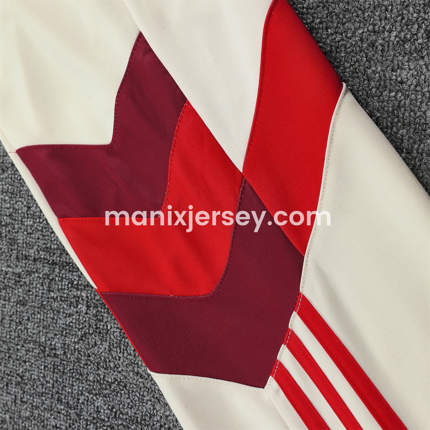 ManixJersey.com | Bayern Munich 24-25 Originals LFSTLR Training Hoodie Set - Beige -Customize Name, Number and Patch | Worldwide Shipping