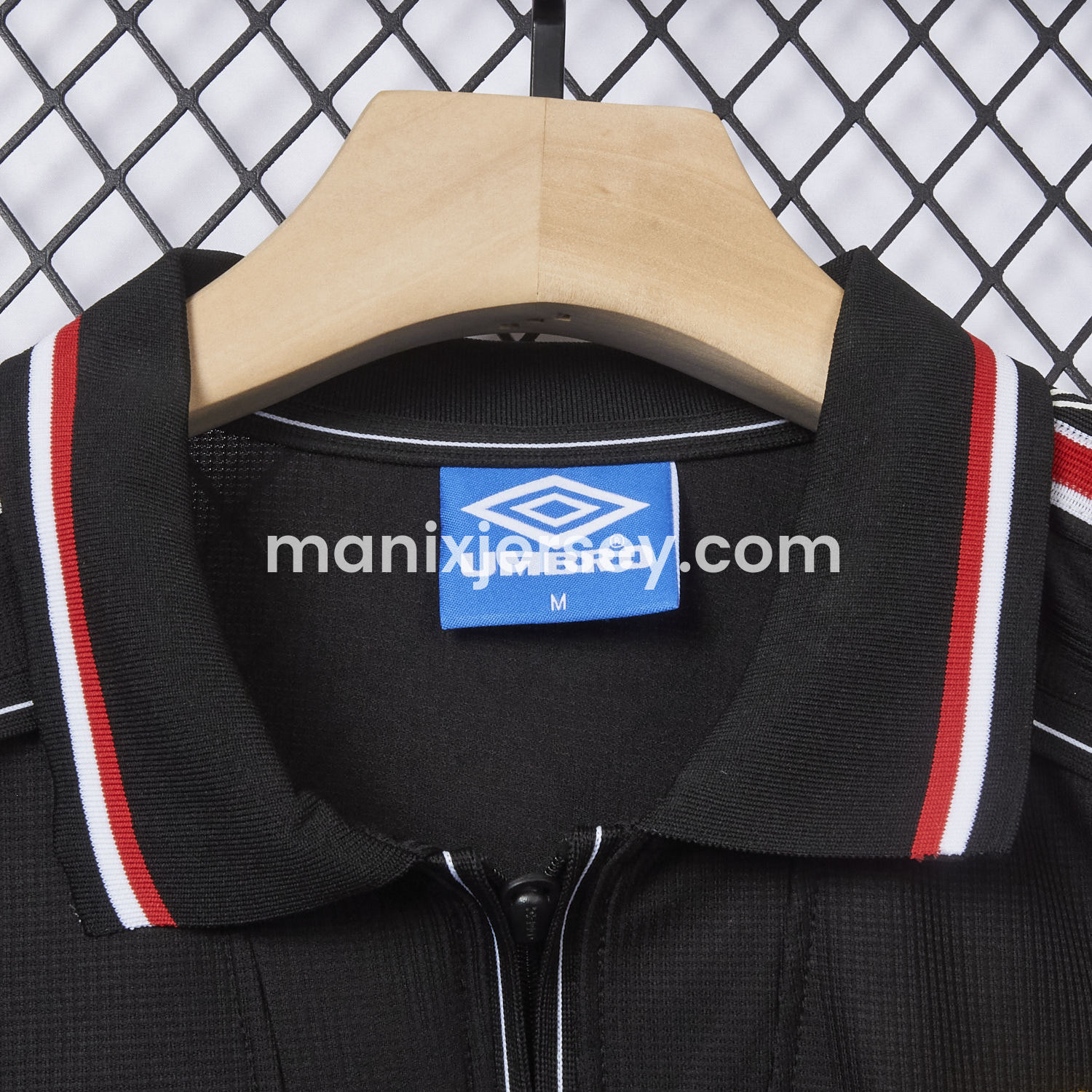 ManixJersey.com | Retro Manchester United 1998-99 Black Jersey -Customize Name, Number and Patch | Worldwide Shipping