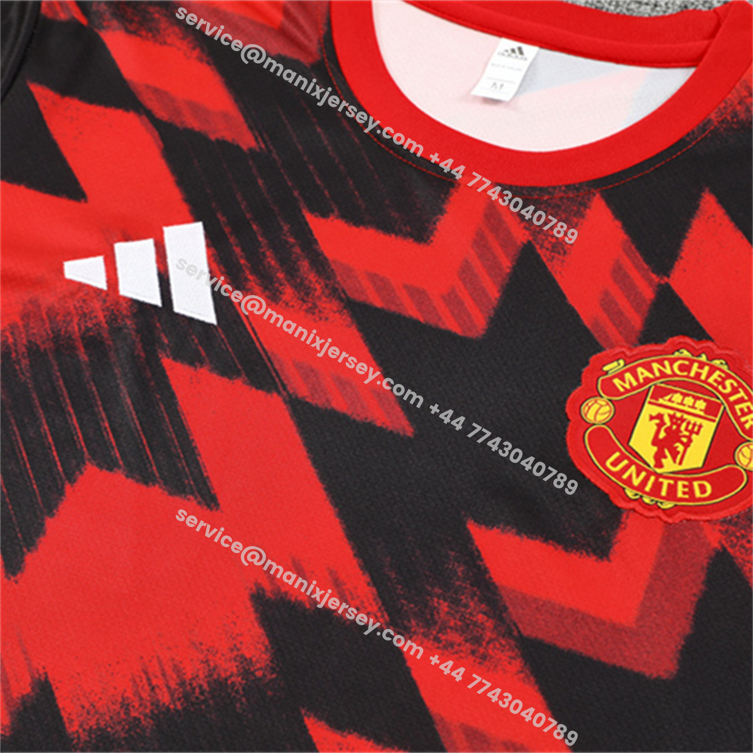 ManixJersey.com | Manchester United 25-26 Short-Sleeve Training Set - Red Camouflage Top & Black Shorts -Customize Name, Number and Patch | Worldwide Shipping