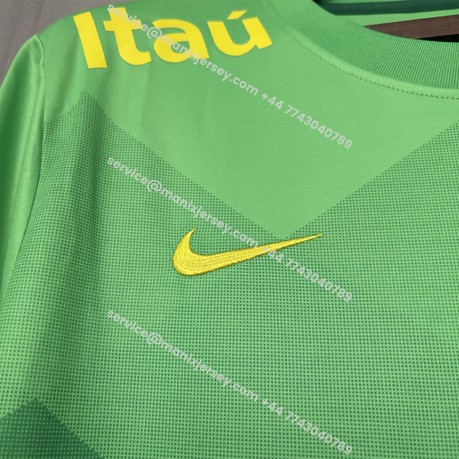 ManixJersey.com | Retro Brazil 2022 Pre-Match Green Special Jersey -Customize Name, Number and Patch | Worldwide Shipping