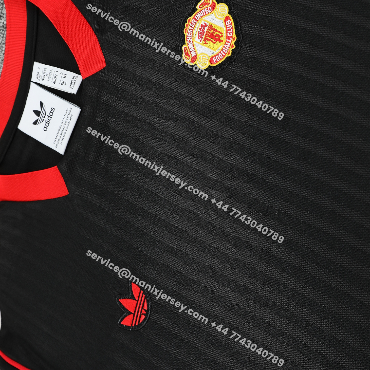 ManixJersey.com | Manchester United 25-26 Short-Sleeve Training Set - Red Lines Black Top & Black Shorts -Customize Name, Number and Patch | Worldwide Shipping