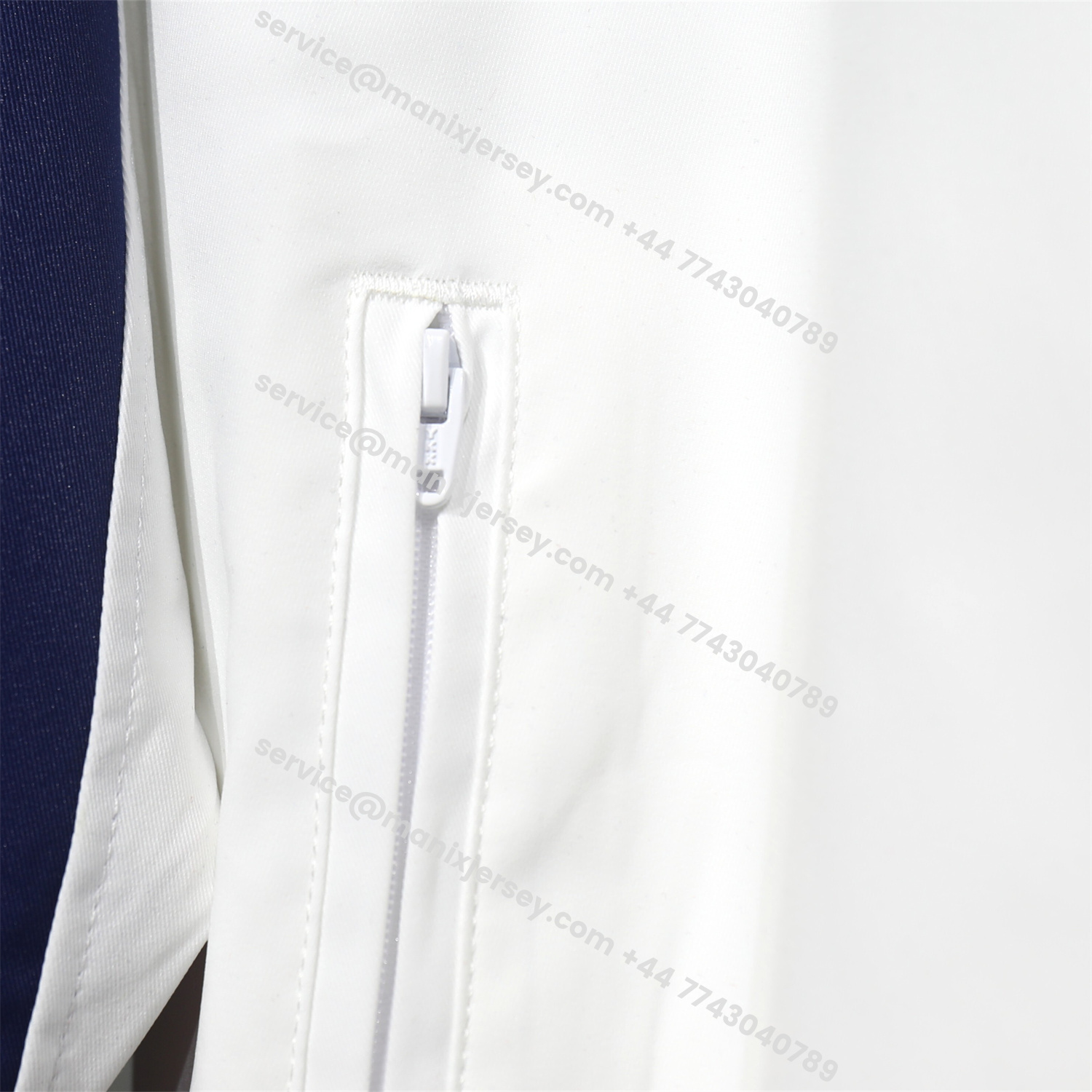 ManixJersey.com | Paris Saint-Germain PSG 25-26 Throwback Windbreaker Jacket - White -Customize Name, Number and Patch | Worldwide Shipping