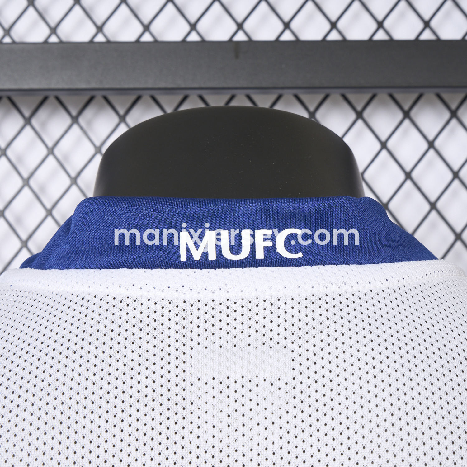 ManixJersey.com | Retro Manchester United 2008-09 Away Jersey - Player Version -Customize Name, Number and Patch | Worldwide Shipping