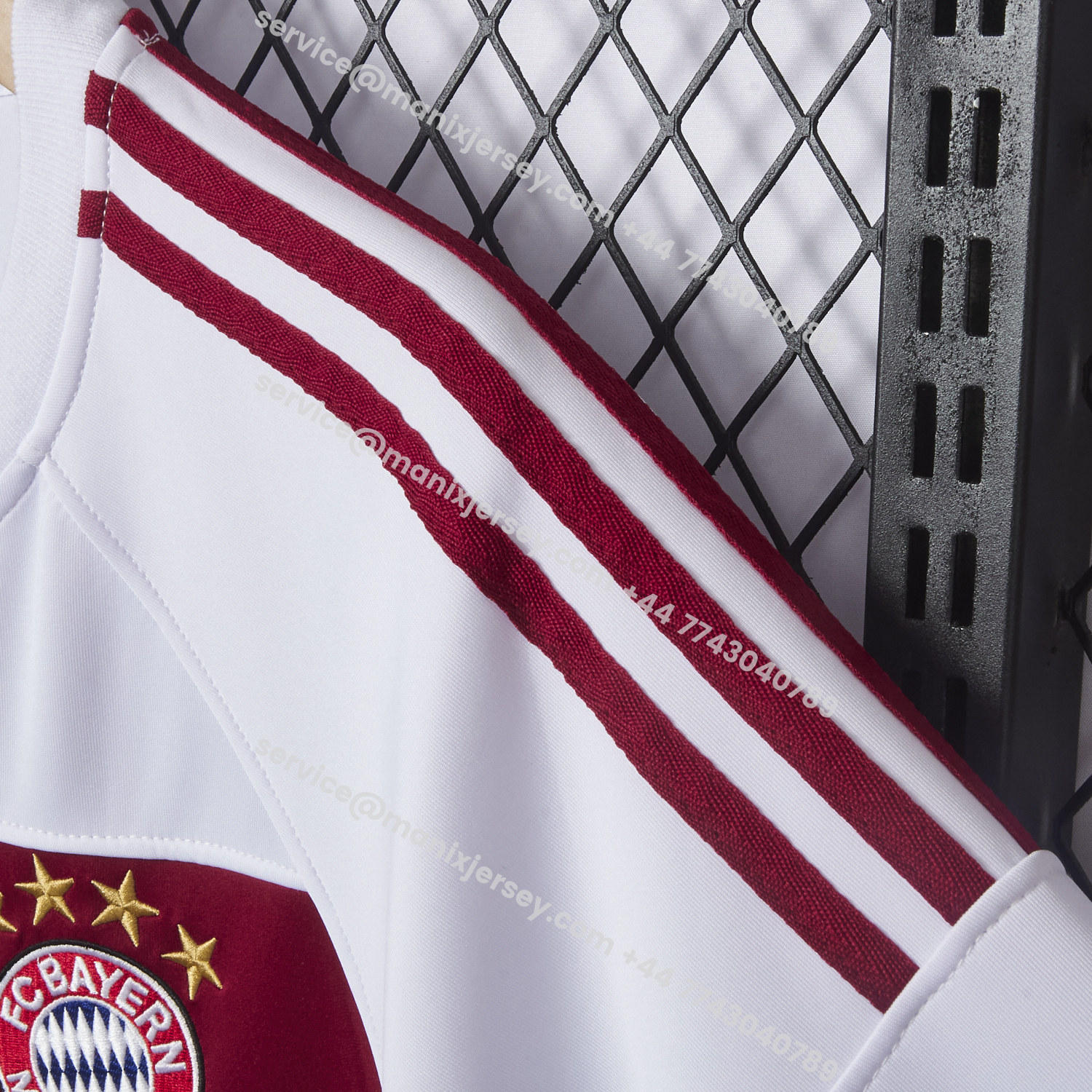 ManixJersey.com | Bayern Munich 25-26 White Stripes Unisex Pullover Hoodie -Customize Name, Number and Patch | Worldwide Shipping