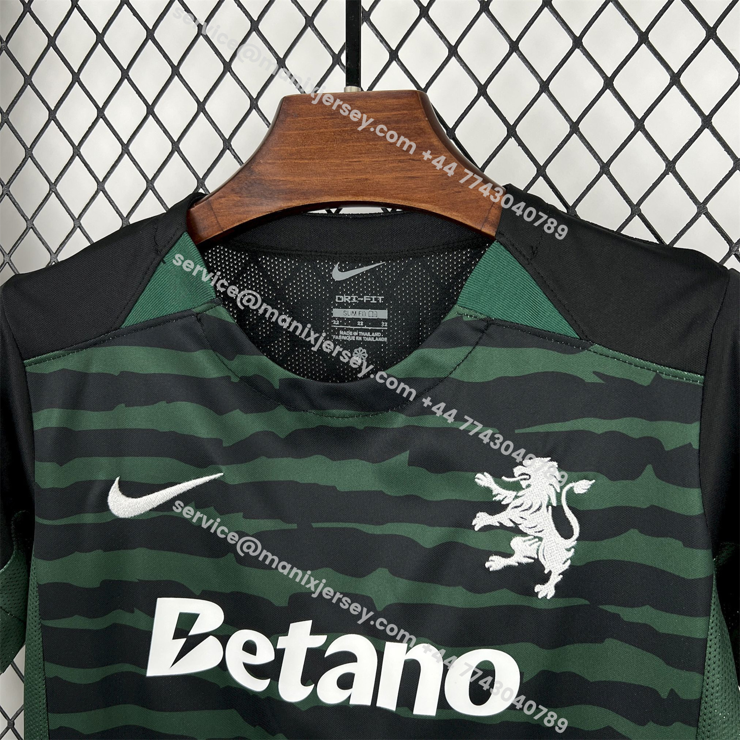 ManixJersey.com | Sporting CP 25-26 Goalkeeper Green And Black Kids Kit -Customize Name, Number and Patch | Worldwide Shipping