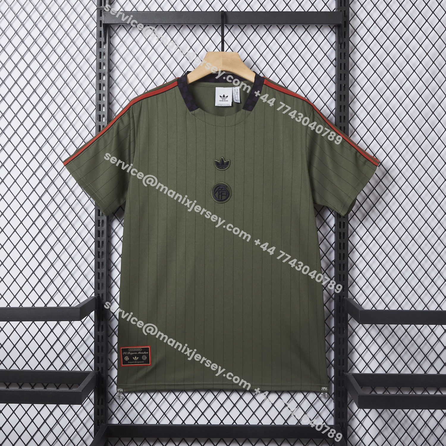 ManixJersey.com | Bayern Munich 25-26 Trefoil Green Travel Jersey - Fans Version -Customize Name, Number and Patch | Worldwide Shipping