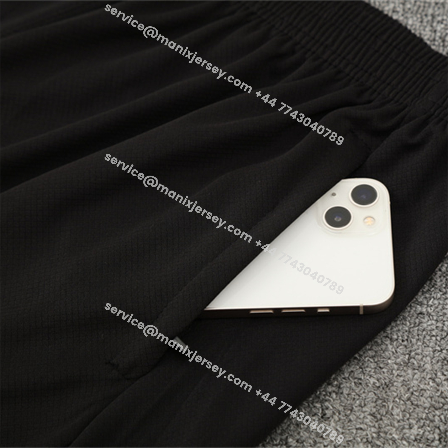 ManixJersey.com | Paris Saint-Germain PSG 25-26 Short-Sleeve Training Set - White Edge Black Top & Black Shorts -Customize Name, Number and Patch | Worldwide Shipping