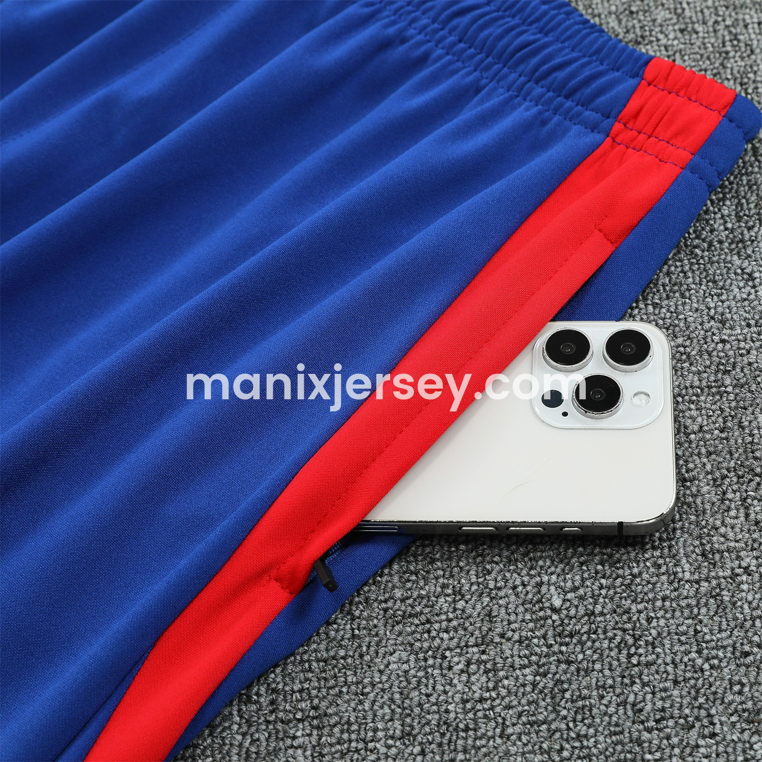 ManixJersey.com | Spain 25-26 POLO Short-Sleeve Training Set - Red Top and Blue Pants -Customize Name, Number and Patch | Worldwide Shipping