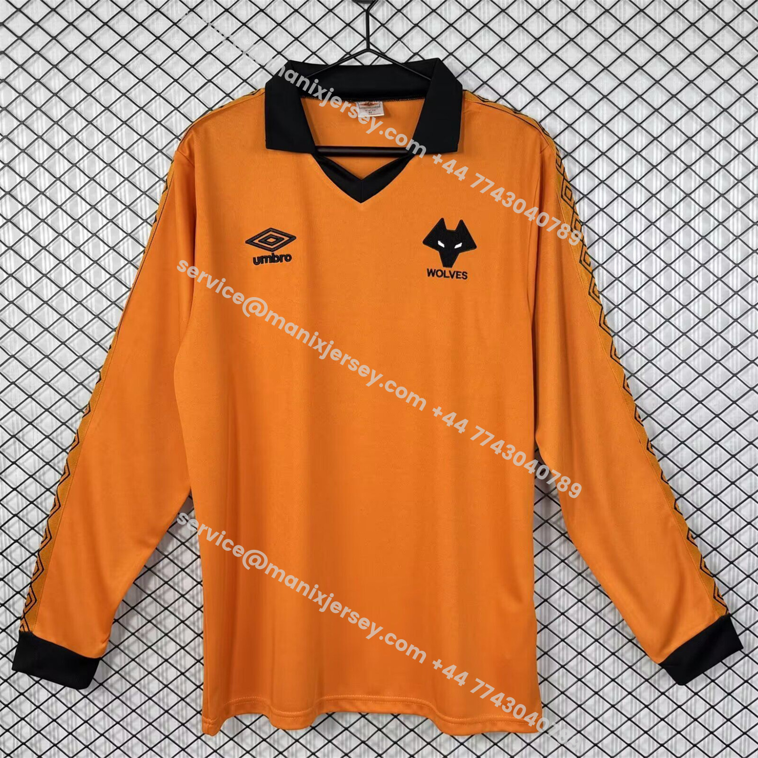 ManixJersey.com | Retro Wolverhampton Wanderers Wolves 1979-82 Home Long Sleeves Jersey - Fans Version -Customize Name, Number and Patch | Worldwide Shipping