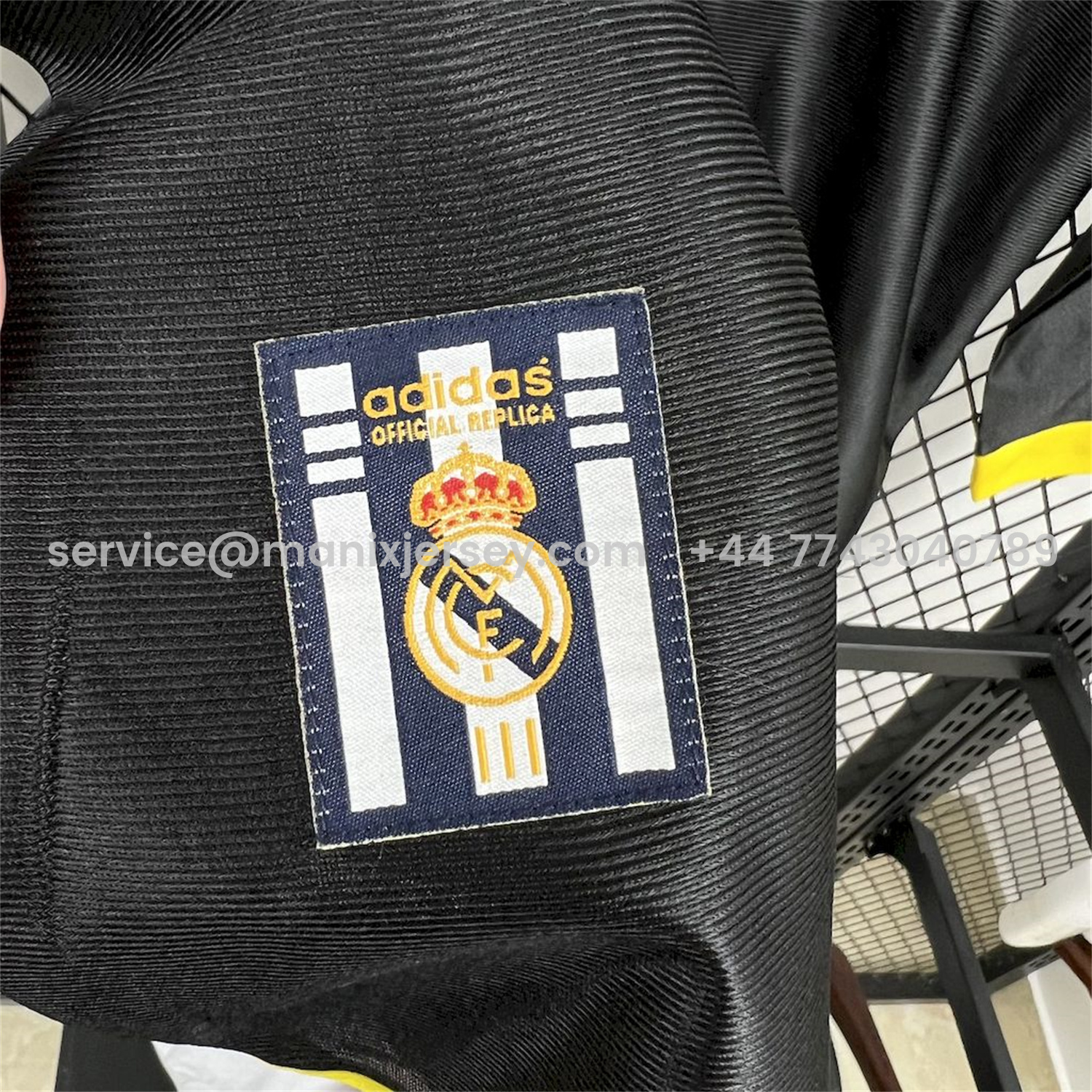 ManixJersey.com | Retro Real Madrid 1999-01 Away Long Sleeves Jersey -Customize Name, Number and Patch | Worldwide Shipping