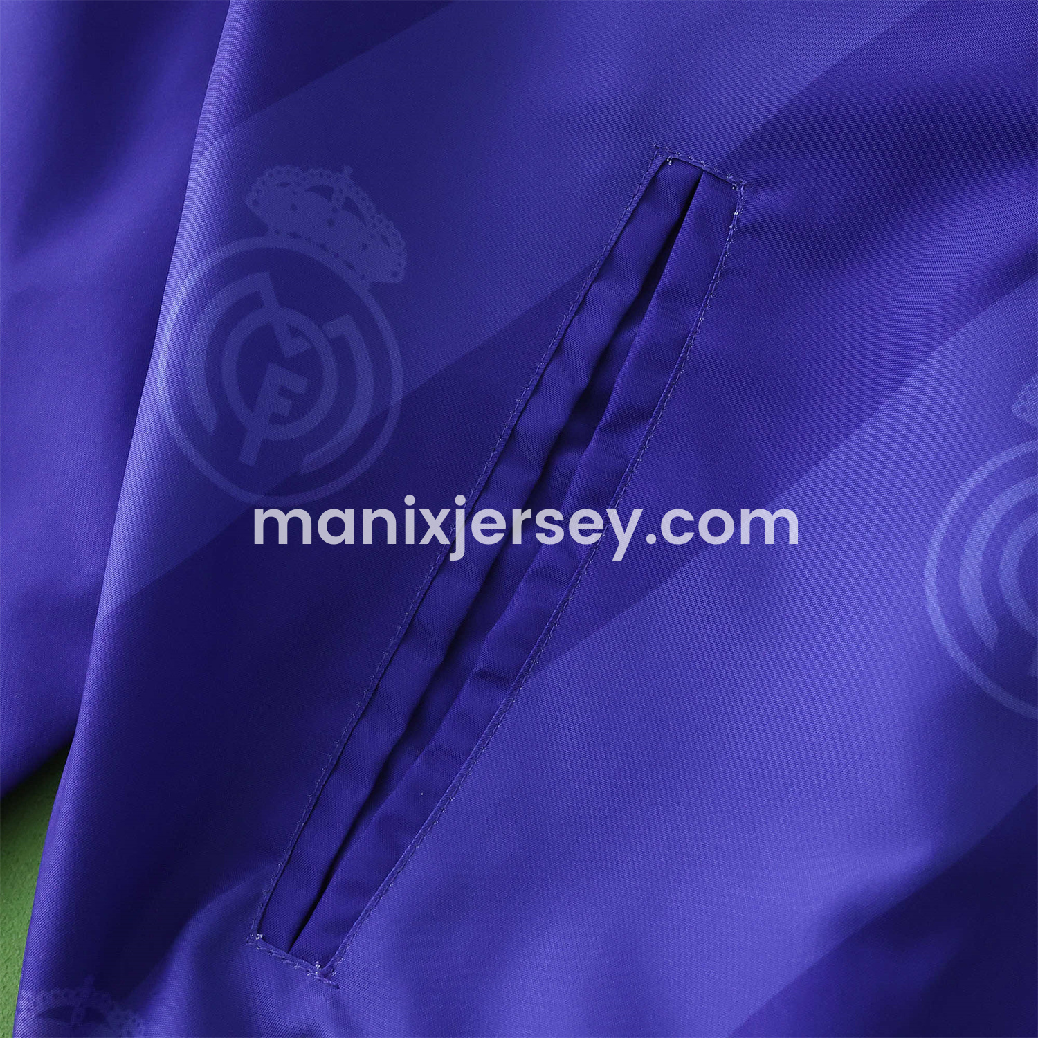 ManixJersey.com | Retro Real Madrid 1995-96 Home & Away Double Sided Reversible Windbreaker - White & Purple -Customize Name, Number and Patch | Worldwide Shipping